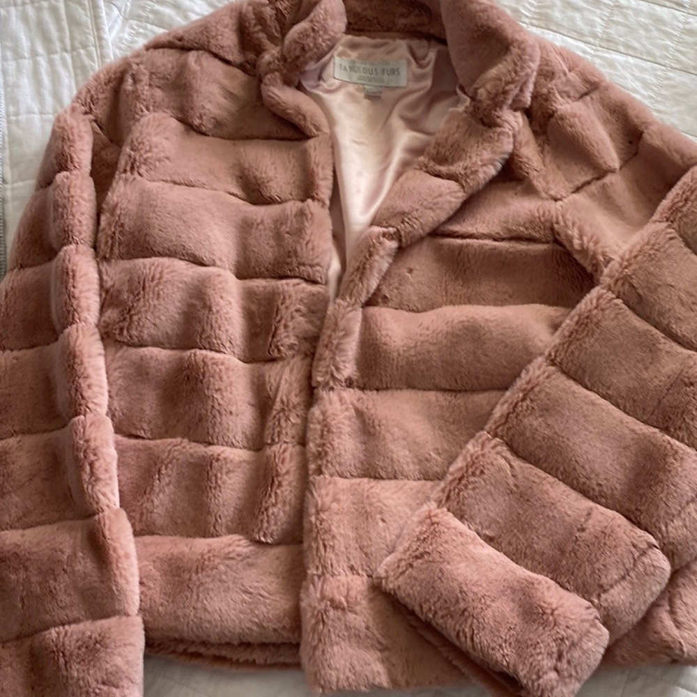 Faux fur coat, rose